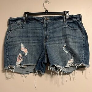 Lane Bryant floral distressed jeans shorts size 26
